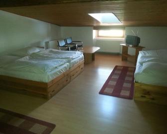 Picobello Pension - Görlitz - Makuuhuone
