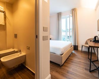 Hotel del Conte - Belgirate - Спальня