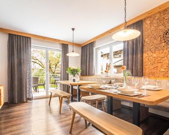 Centrally located holiday home with a garden - Zell am Ziller - Salle à manger