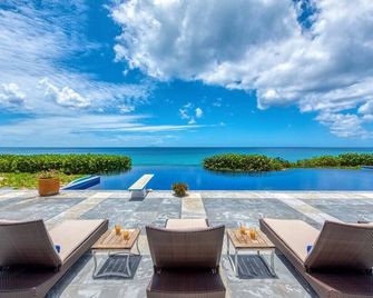 Beautiful Caribbean Beach Estate on Baie Longue with chef services - Terres-Basses - Pool