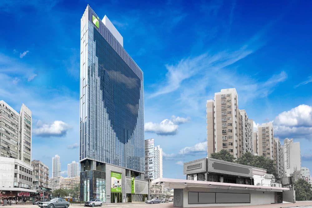 أي كلوب مونج كوك هوتل