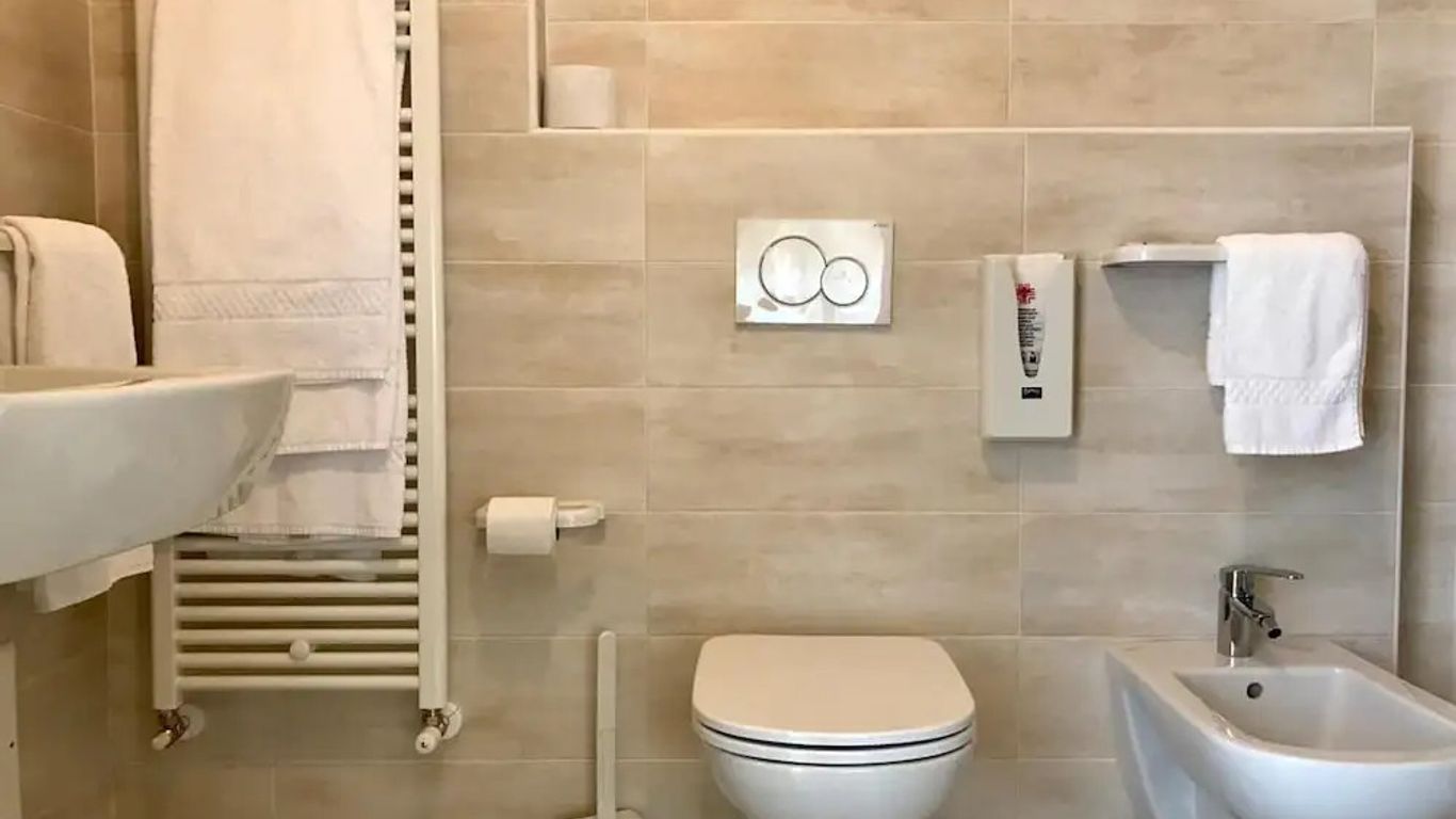 لا لانتيرنا