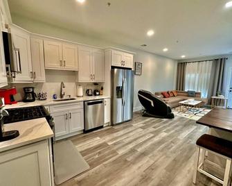 The Stylish Suite - 1BR with Free Parking - Paterson - Cocina