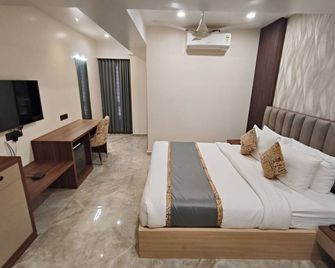 Light House Suites Hubballi - Hubli - Slaapkamer