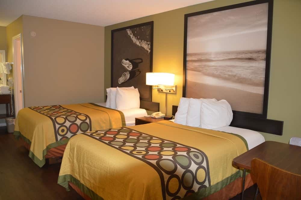 Bedroom view of Super 8 by Wyndham Monticello