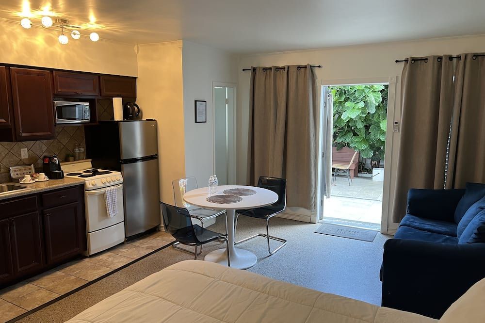 Tiana Beach Inn - הוליווד - חדר שינה