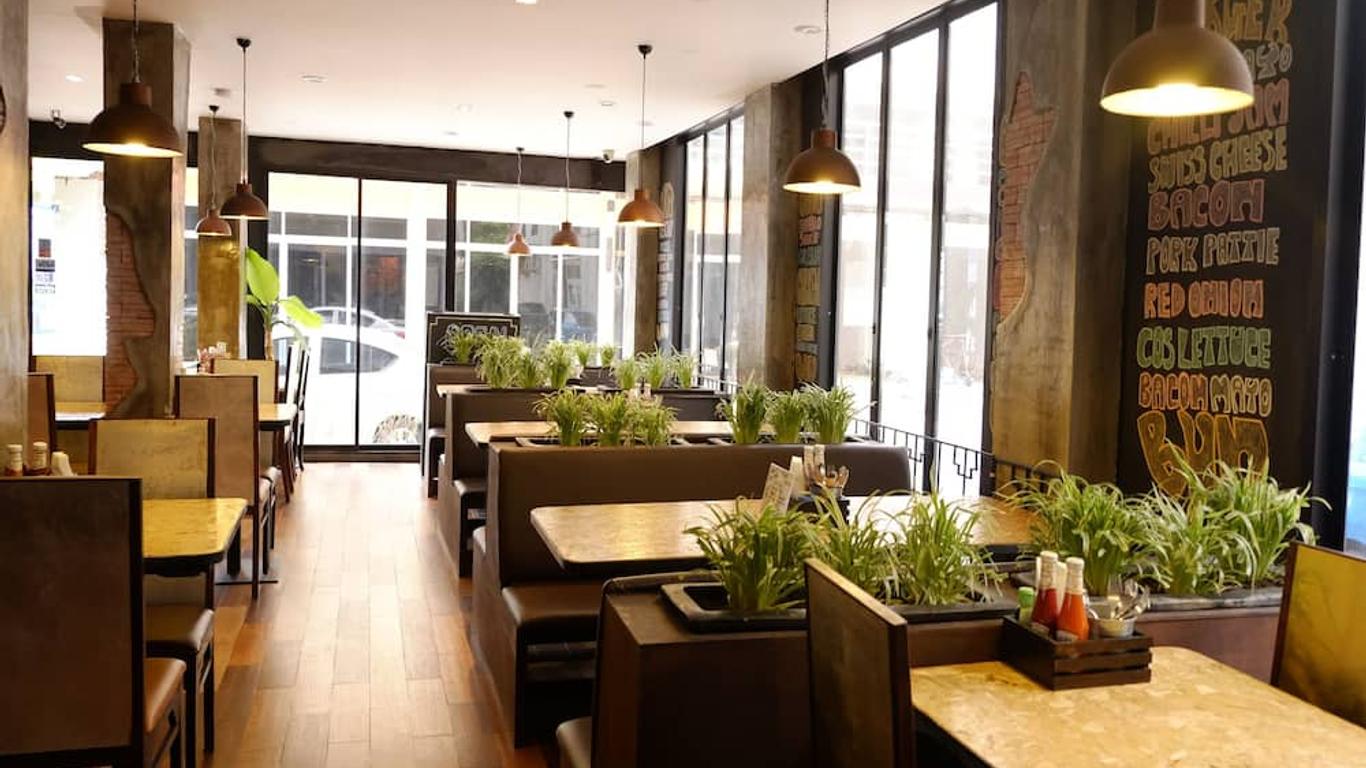 Arcadia Maephim Serviced Apartments