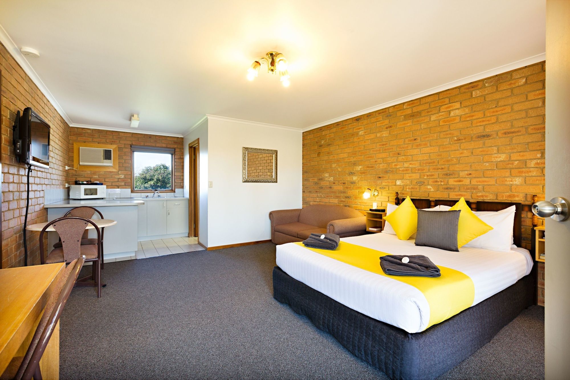 Statesman Motor Inn - Corowa - Habitación