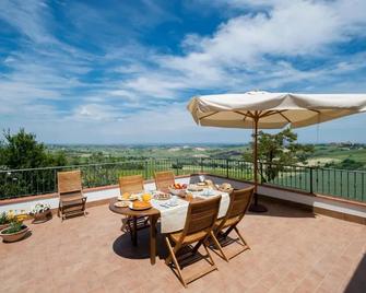 I Rondoni B&B - San Clemente - Balcone