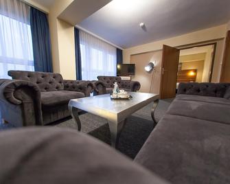 Hotel Tychy Prime - Tychy - Living room