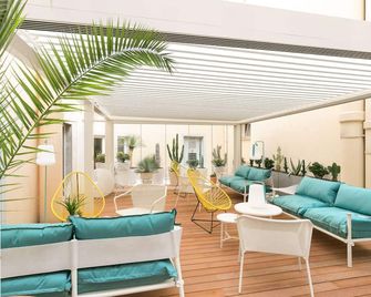 The Deck Hotel by Happyculture - Nice - Patio