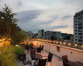 Hotel Dada Insadong - Seoel - Balkon