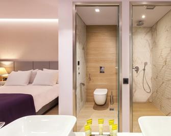 Blue Lagoon City Hotel - Kos - Bathroom