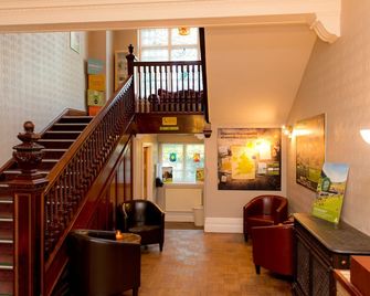 Yha Ravenstor - Buxton