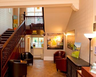 Yha Ravenstor - Buxton