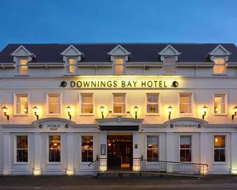 Downings Bay Hotel - Downings - Building