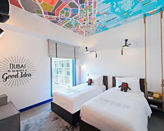 Hampton by Hilton Dubai Al Seef - Dubái - Habitación