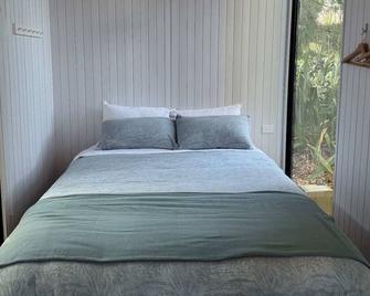 Pine Nut Corner by Tiny Away - West Melton - Habitación