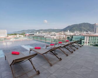 Sleep With Me Hotel Design Hotel @ Patong (Sha Plus+) - Patong - Balcony