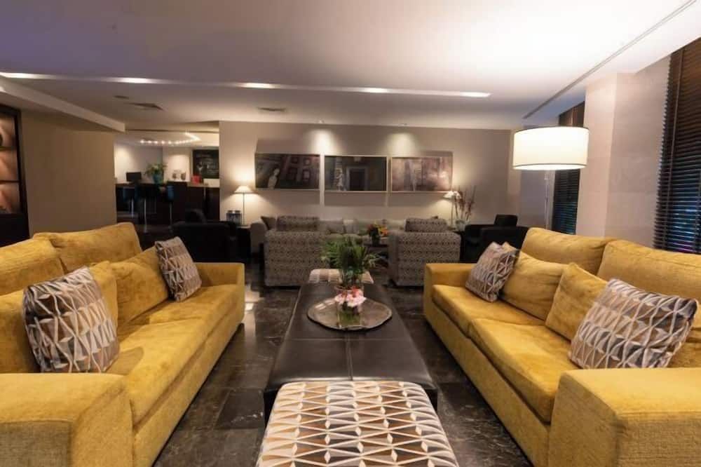 فندق أثينا غيت