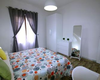 De Nobili's Apartments - Trapani - Sypialnia