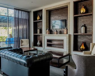 Hampton Inn by Hilton Celaya - Celaya - Olohuone