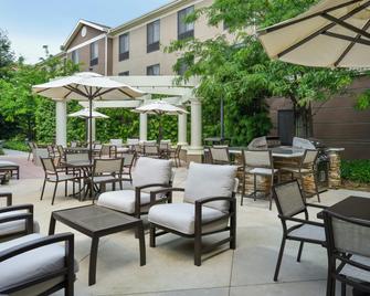 Homewood Suites by Hilton Fresno - Fresno - Patio