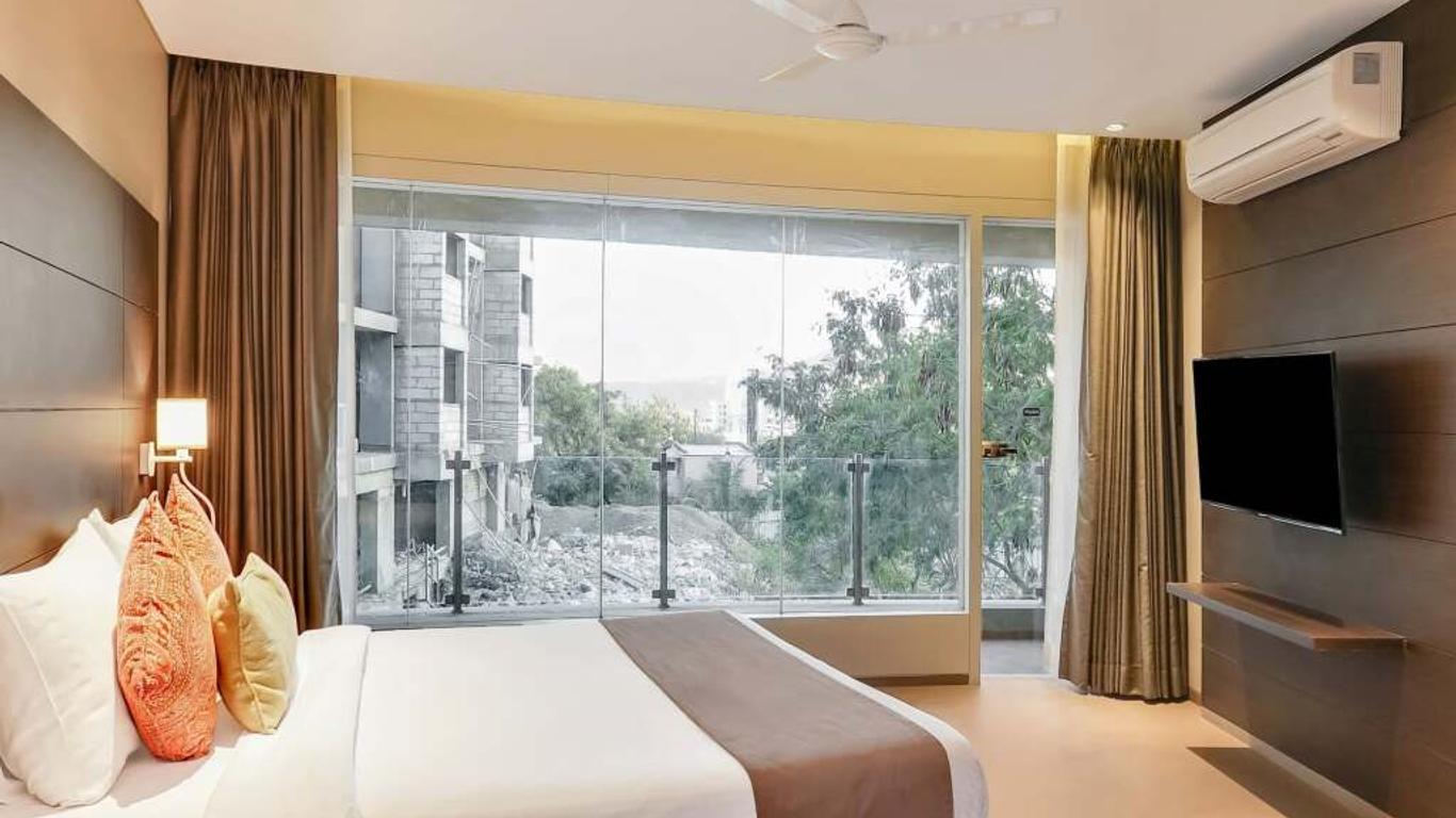 Treebo Premium Niraali Executive, Hinjewadi