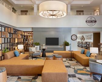 DoubleTree by Hilton Campbell - Pruneyard Plaza - Campbell - Area lounge