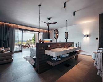 Kontiki Beach Resort - Willemstad - Bathroom