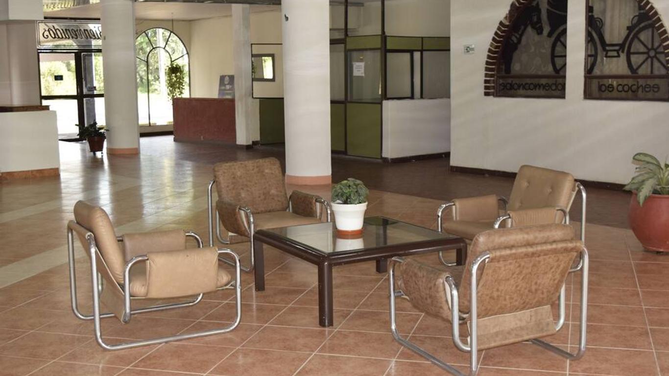 هوتل لاس فيكاورياس