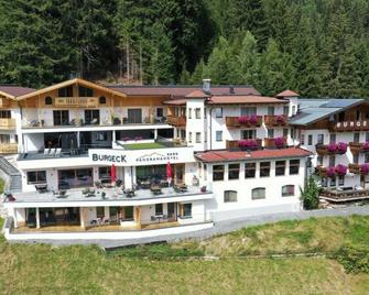 Panoramahotel Burgeck - Krimml - Edificio