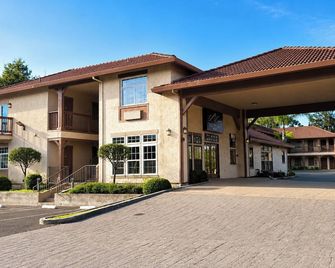 The Miramar Inn - Half Moon Bay
