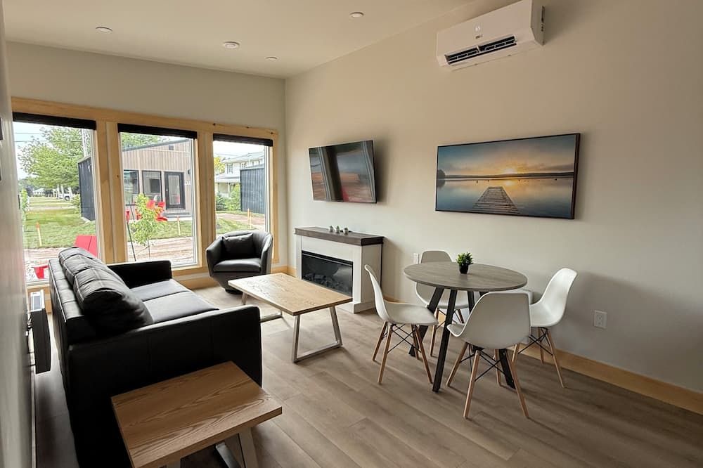 Royalty Maples Motel & Cottages - שרלוטאון - סלון