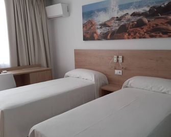 Hotel Iberflat Marynton - Benicarló - Schlafzimmer