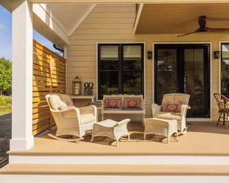 Private Lakefront Retreat The Cottage at Haven - Cape May Court House - Patio
