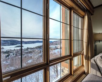 Equinox Condo On-Resort Luxury Direct Ski Access Stunning View - Mont-Tremblant - Balcony