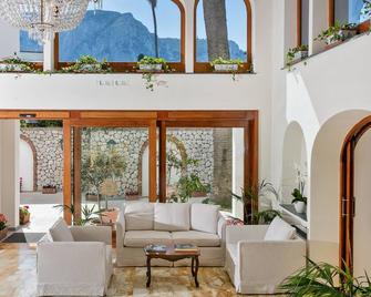 Hotel Syrene - Capri - Recepción