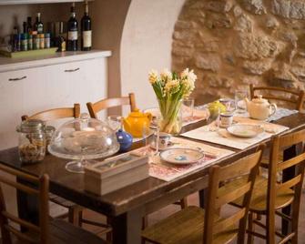 Porta della Torre Bed & Breakfast - Sant'Ambrogio di Valpolicella - Comedor