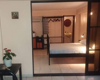 Villa Gascue Guest Apartments - Santo Domingo - Bedroom