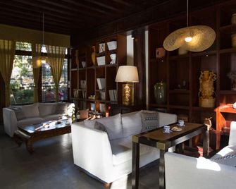 Lijiang Hotel Junpoxuan - Lijiang - Lounge