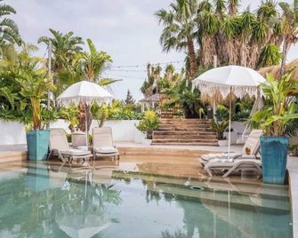 Luxurious 6-bedroom private resort, Amazing Pool/Bar and Bodega Benalmádena - Benalmádena - Pool