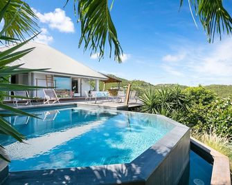 Villa Casanova has been renovated. Starting from a Creole architectural structure. - Gustavia - Pool