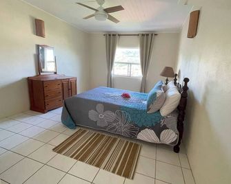 Harbourview Two - Garden Escape, Harbourview Apartments Apt 2 - Port Elizabeth - Bedroom