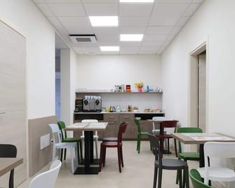 Single room for bike lovers in BB-Porto Viro - Porto Viro - Restaurante