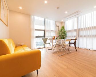 Hongik University Maison de Wave #3 - Seoul - Living room