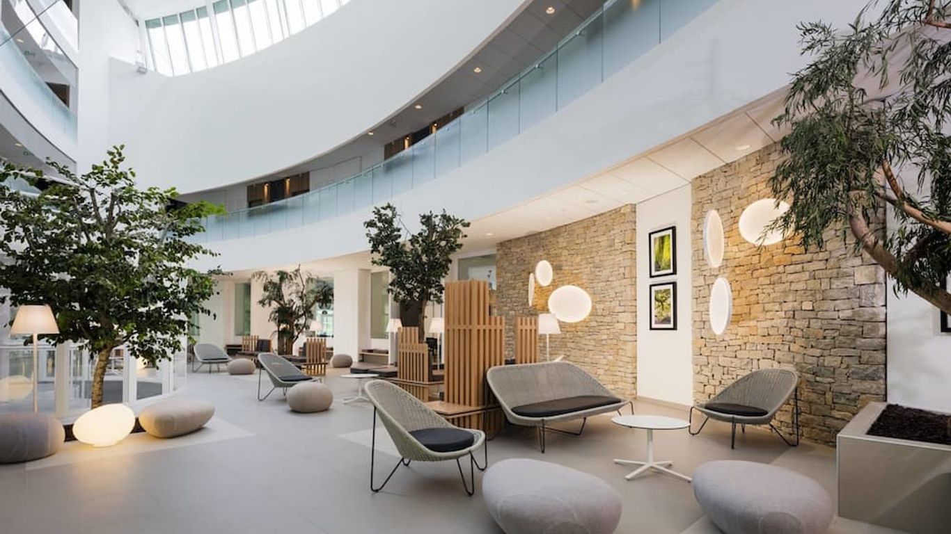 阿韋恩活泉水噴霧飯店