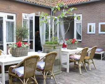 Hotel Steeds aan Zee - Katwijk - Innenhof
