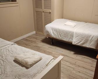 Economical Homestay - Burnaby - Habitación