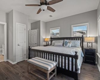 Gone To The Beach - Fabulous Beach Home On 30a - Grayton Beach - Habitación